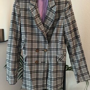 Topshop 2 piece suit. Cropped pants and double breasted jacket.